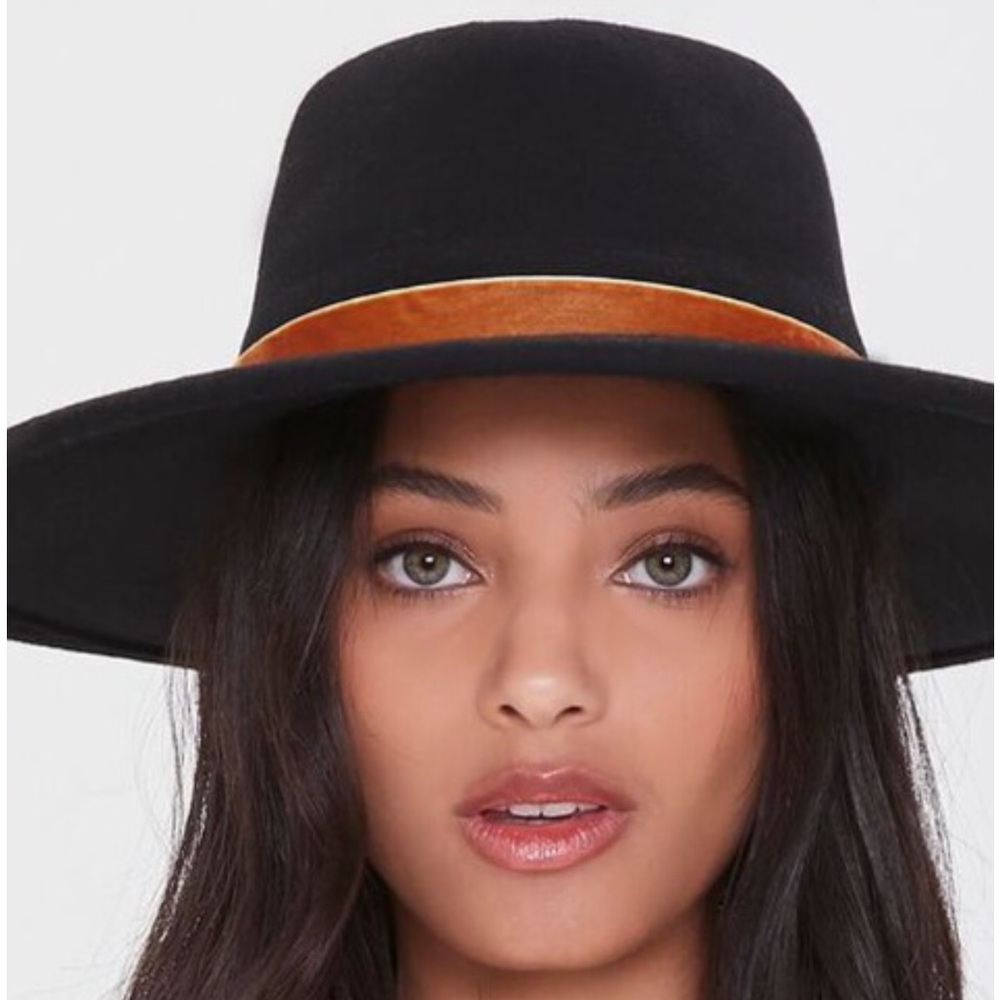 SALE ! Boho boater wool